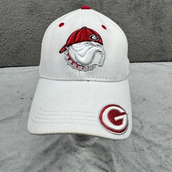 Top of the World Georgia Bulldogs Hat Mens White Red Embroidered Stretch Fit Cap - Picture 2 of 14